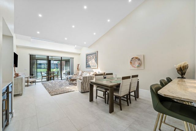 12 Eastgate Drive C, Boynton Beach, FL 33436