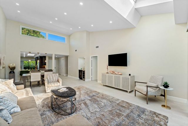 12 Eastgate Drive C, Boynton Beach, FL 33436