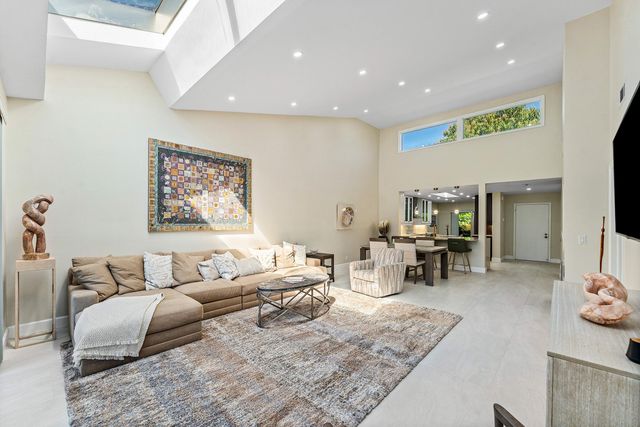 12 Eastgate Drive C, Boynton Beach, FL 33436