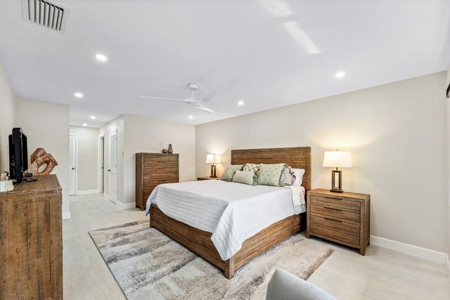 12 Eastgate Drive C, Boynton Beach, FL 33436