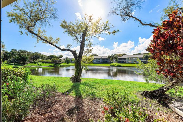 12 Eastgate Drive C, Boynton Beach, FL 33436