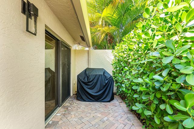 12 Eastgate Drive C, Boynton Beach, FL 33436