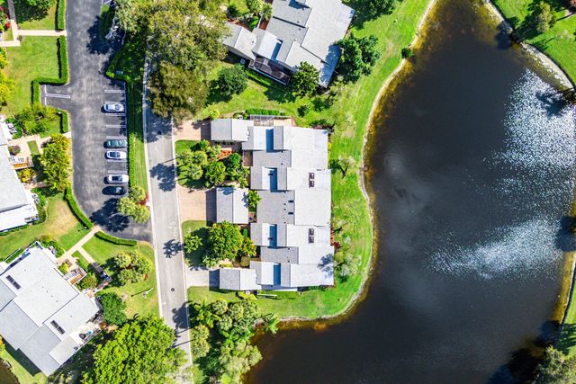 12 Eastgate Drive C, Boynton Beach, FL 33436