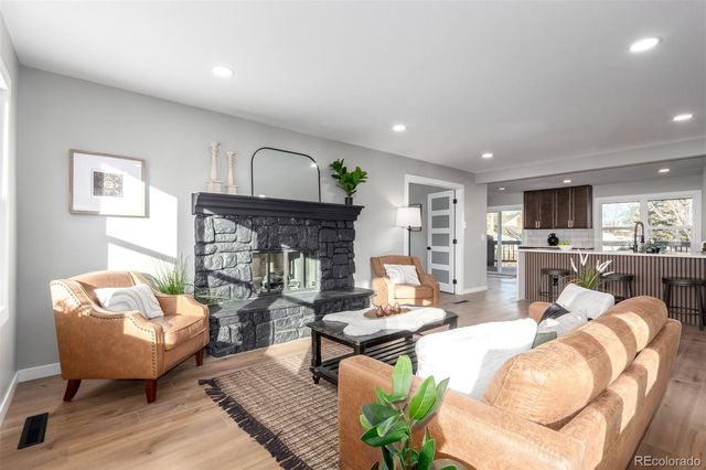 8670 S Ammons Street, Littleton, CO 80128