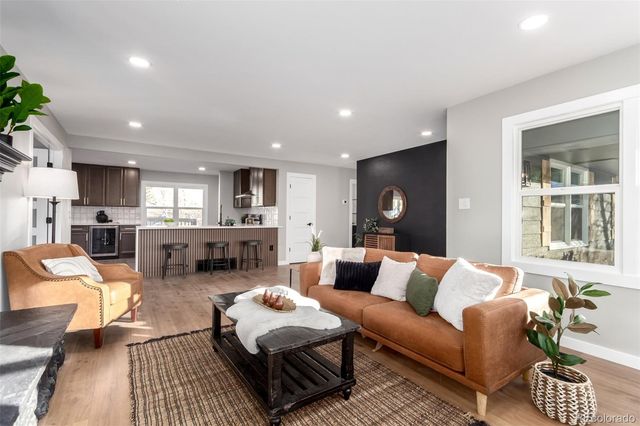 8670 S Ammons Street, Littleton, CO 80128