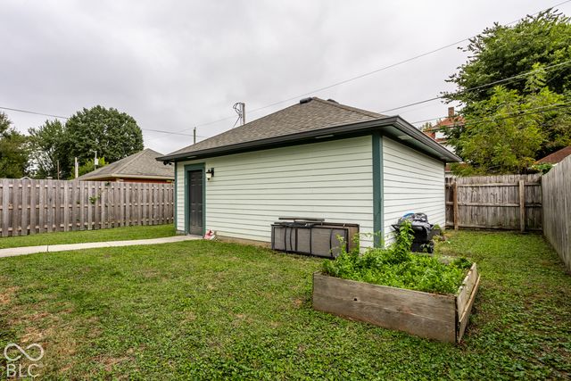 825 Jefferson Avenue, Indianapolis, IN 46201