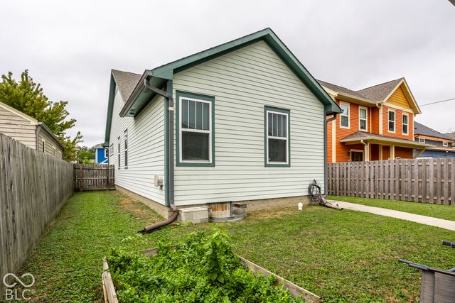 825 Jefferson Avenue, Indianapolis, IN 46201