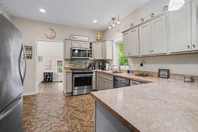 2432 111th Avenue, Trowbridge Twp, MI 49010