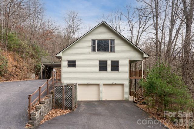 31 Timber Park Drive, Black Mountain, NC 28711
