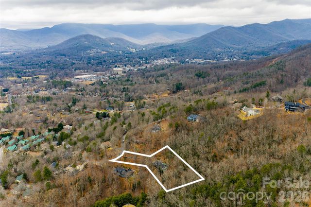 31 Timber Park Drive, Black Mountain, NC 28711