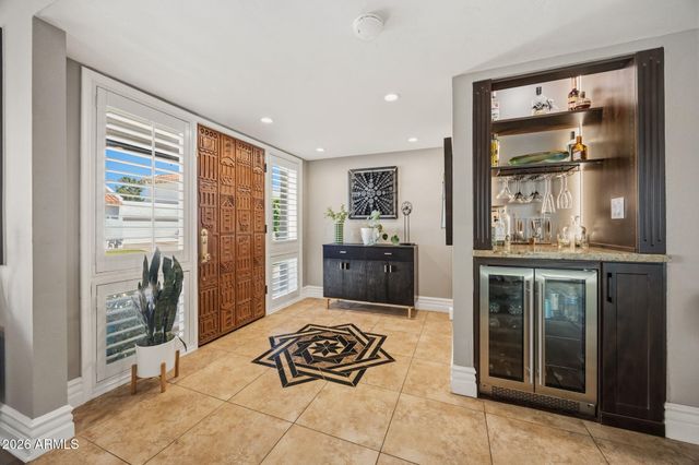 6318 N 14TH Street, Phoenix, AZ 85014