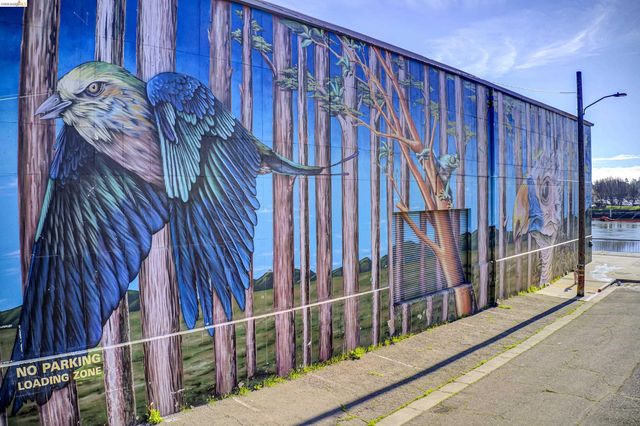 3090 Glascock St 405, Oakland, CA 94601