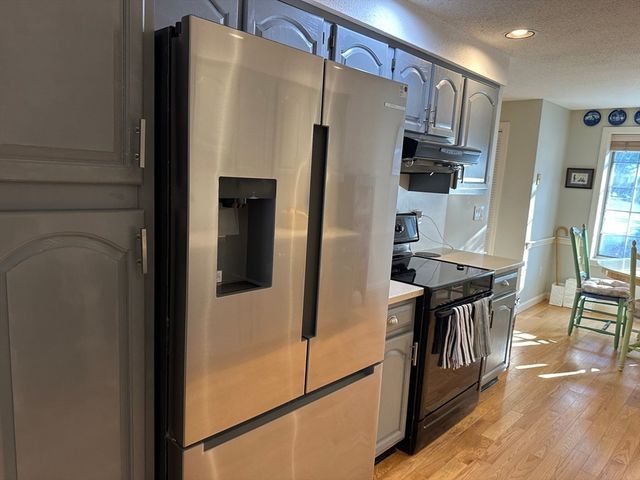 6 Greystone 6, Middleton, MA 01949