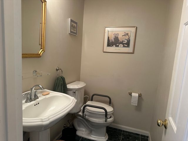 6 Greystone 6, Middleton, MA 01949