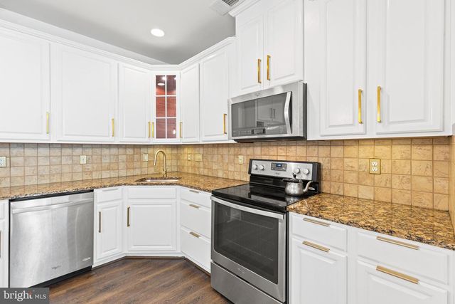 14842 MASON CREEK CIR, Woodbridge, VA 22191