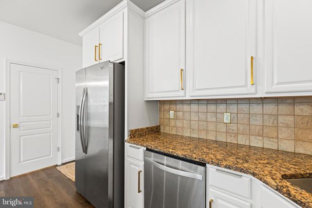 14842 MASON CREEK CIR, Woodbridge, VA 22191