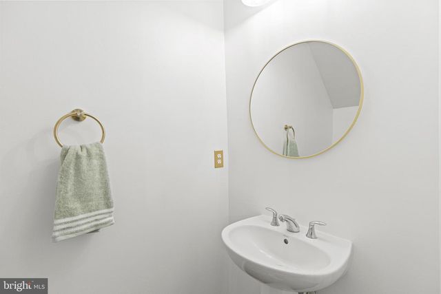 14842 MASON CREEK CIR, Woodbridge, VA 22191