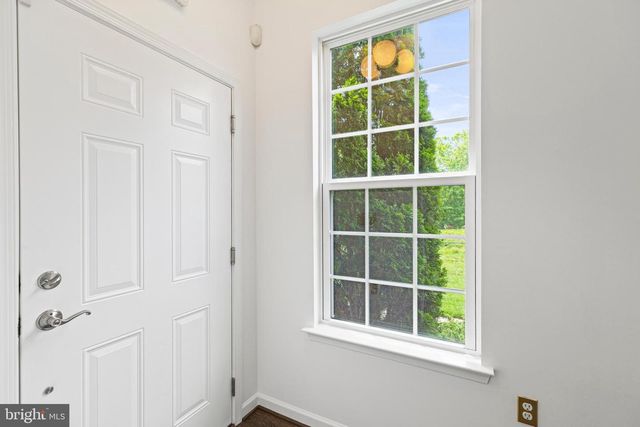 14842 MASON CREEK CIR, Woodbridge, VA 22191