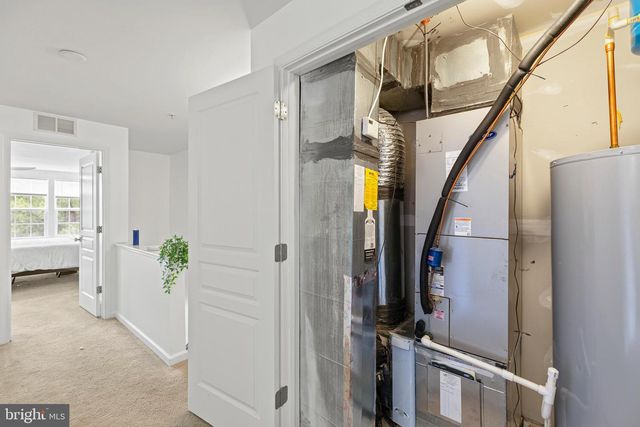 14842 MASON CREEK CIR, Woodbridge, VA 22191