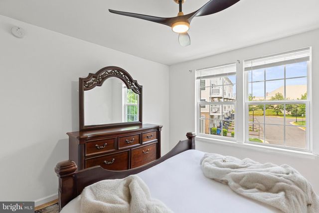 14842 MASON CREEK CIR, Woodbridge, VA 22191