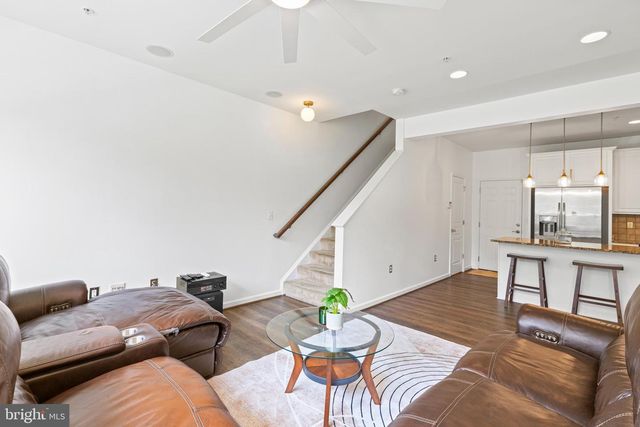 14842 MASON CREEK CIR, Woodbridge, VA 22191