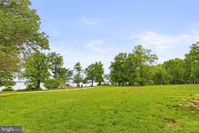 14842 MASON CREEK CIR, Woodbridge, VA 22191