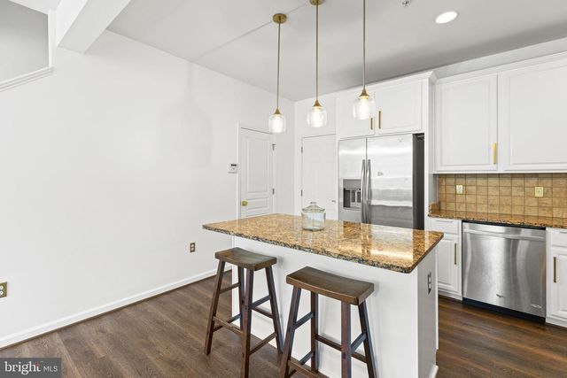 14842 MASON CREEK CIR, Woodbridge, VA 22191