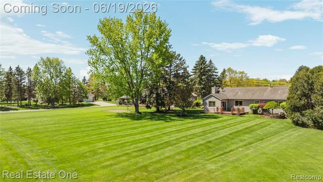 25550 Wixom Road, Novi, MI 48374