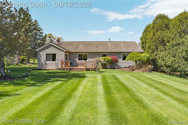 25550 Wixom Road, Novi, MI 48374