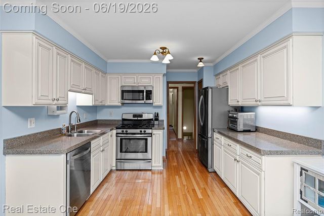 25550 Wixom Road, Novi, MI 48374