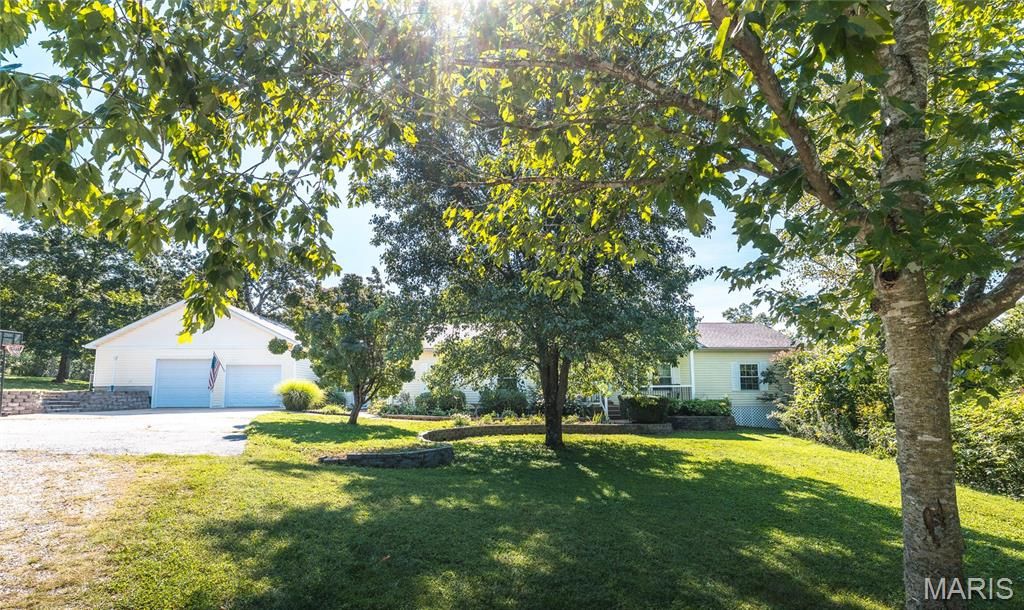 394 Sunset Echo Road, Union, MO 63084