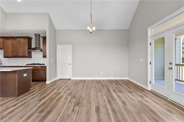 283 Lawnes Neck DR, Smithfield, VA 23430