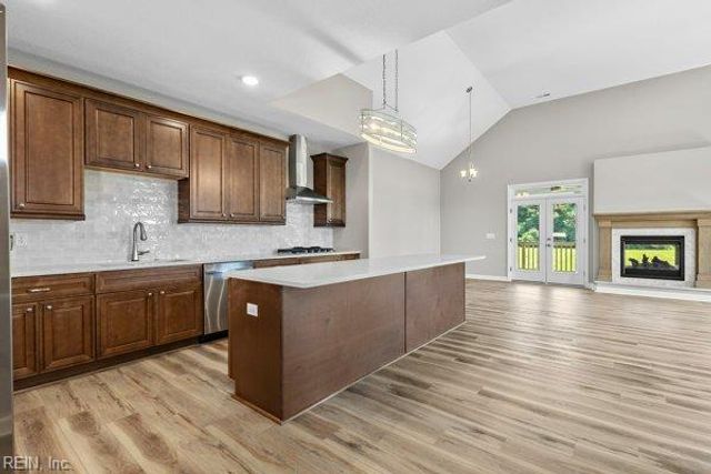 283 Lawnes Neck DR, Smithfield, VA 23430