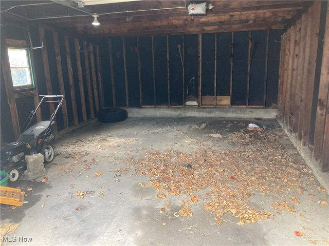 4902 E 109th Street, Garfield Heights, OH 44125