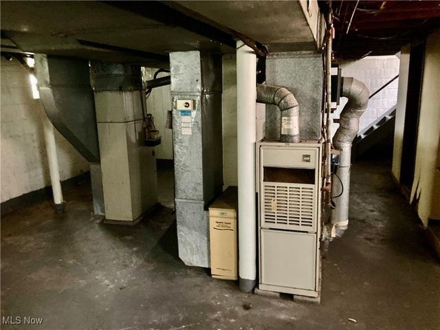 4902 E 109th Street, Garfield Heights, OH 44125