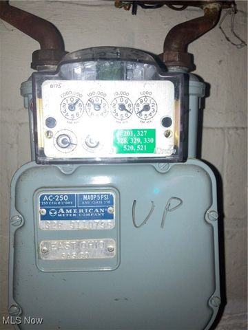 4902 E 109th Street, Garfield Heights, OH 44125