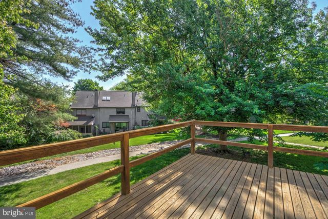 450 STONEGATE CT, Millersville, PA 17551