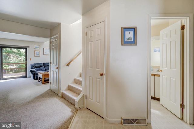 450 STONEGATE CT, Millersville, PA 17551