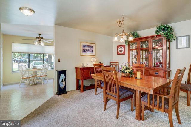 450 STONEGATE CT, Millersville, PA 17551