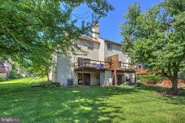450 STONEGATE CT, Millersville, PA 17551