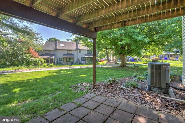 450 STONEGATE CT, Millersville, PA 17551