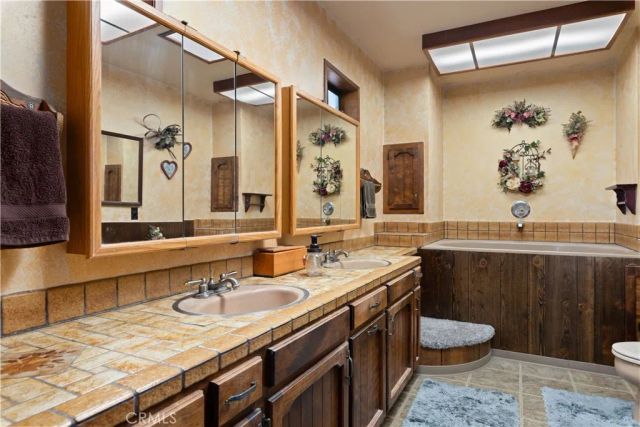 340 Fritch Road, Lakeport, CA 95453