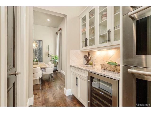 7056 E Lake Cir, Centennial, CO 80111