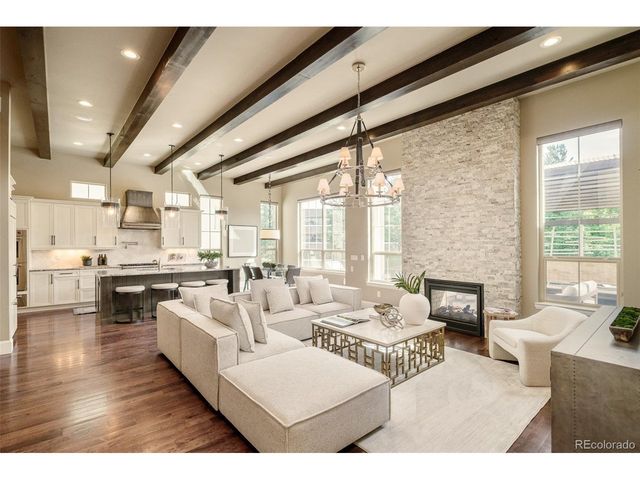 7056 E Lake Cir, Centennial, CO 80111