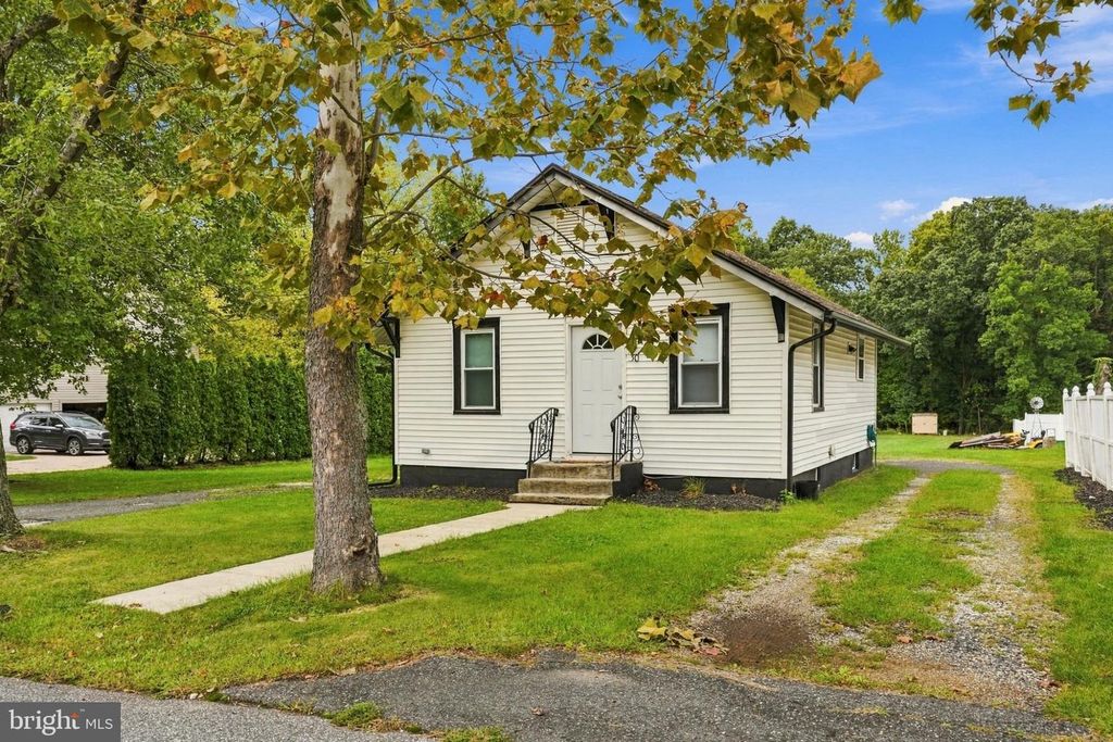 30 HIGH ST, Mullica Hill, NJ 08062 — photo 2