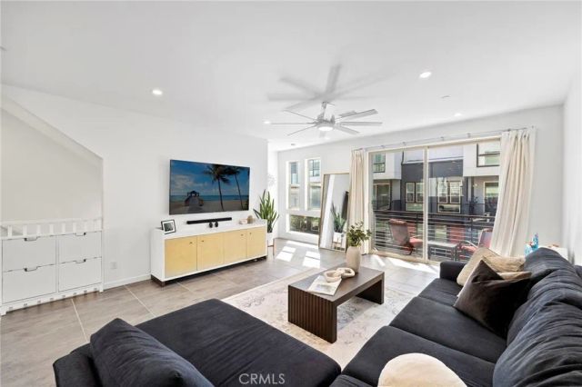 162 Placemark, Irvine, CA 92614