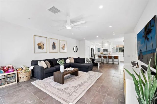 162 Placemark, Irvine, CA 92614