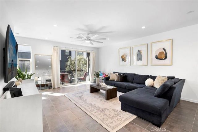 162 Placemark, Irvine, CA 92614