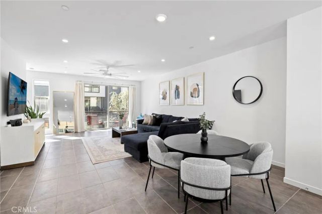 162 Placemark, Irvine, CA 92614