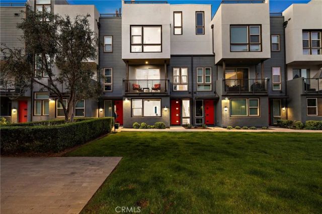 162 Placemark, Irvine, CA 92614